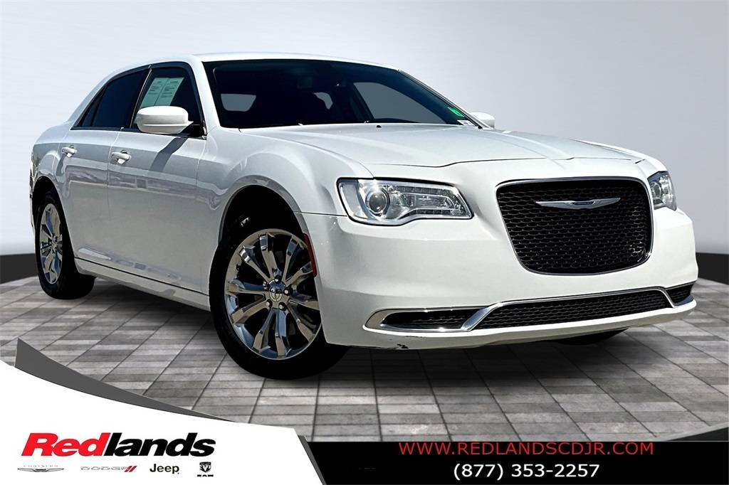 2020 Chrysler 300 Touring L — Sedan — 122,582 mi — Redlands, CA
