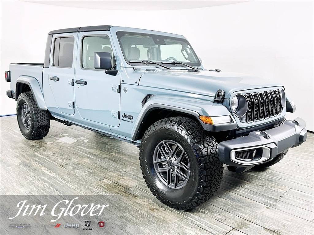 2024 Jeep Gladiator Sport S — Pickup Truck — 8,697 mi — Owasso, OK
