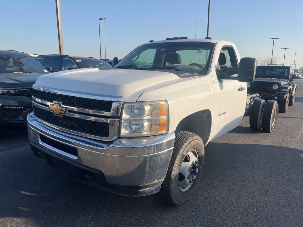 2012 Chevrolet Silverado 3500HD Chassis Cab WT — Chassis Cab Truck — 285,597 mi — Owasso, OK