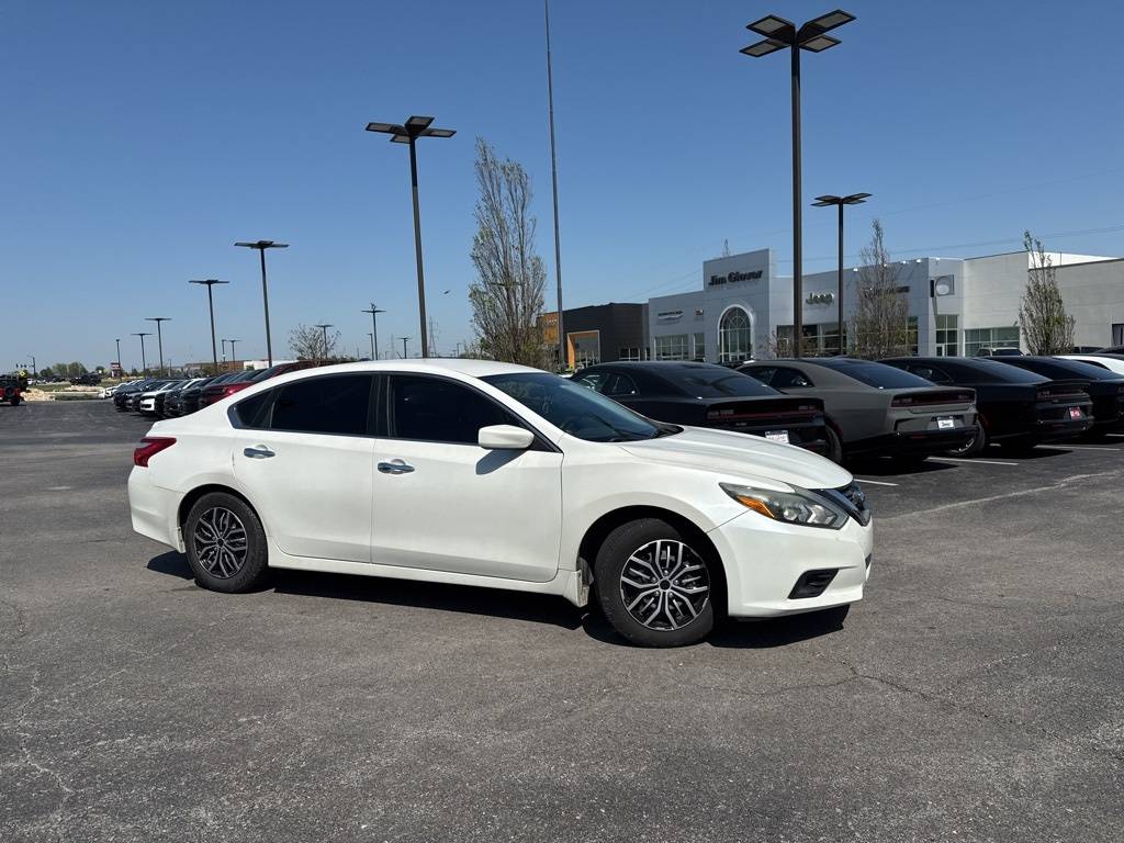 2016 Nissan Altima 2.5 SR — Sedan — 104,040 mi — Owasso, OK
