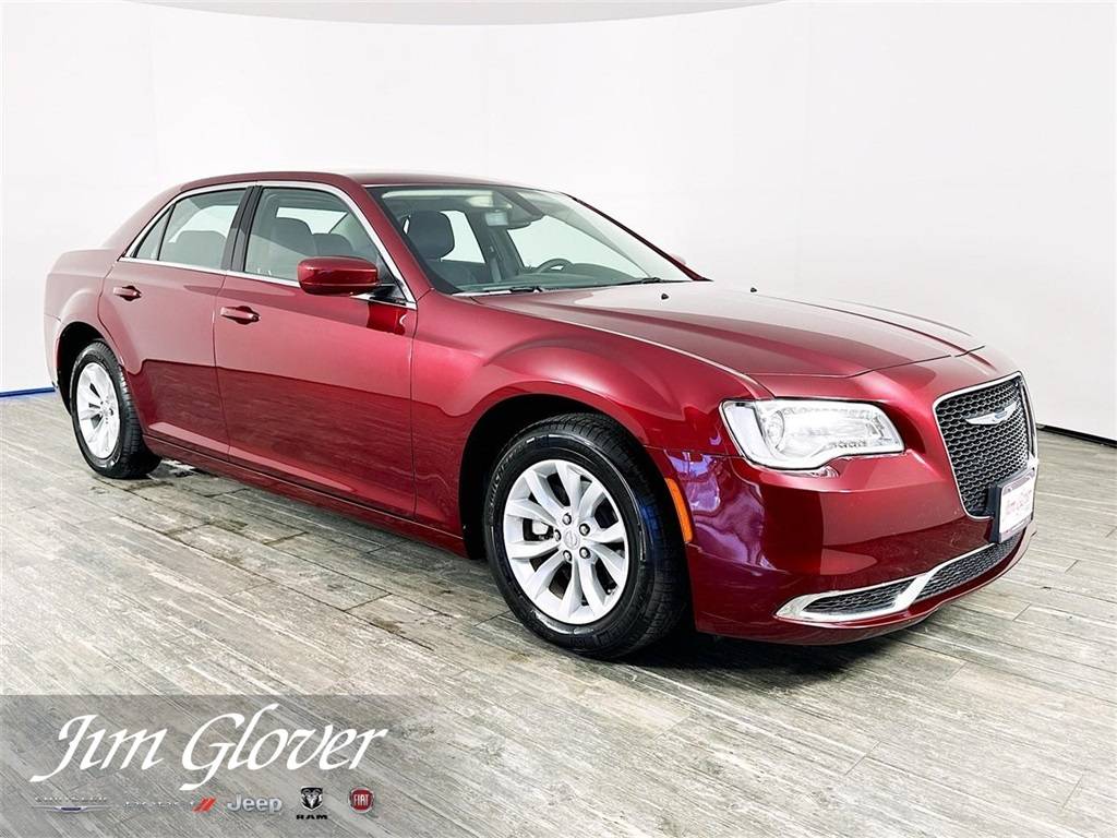 2023 Chrysler 300 Touring — Sedan — 13,900 mi — Owasso, OK