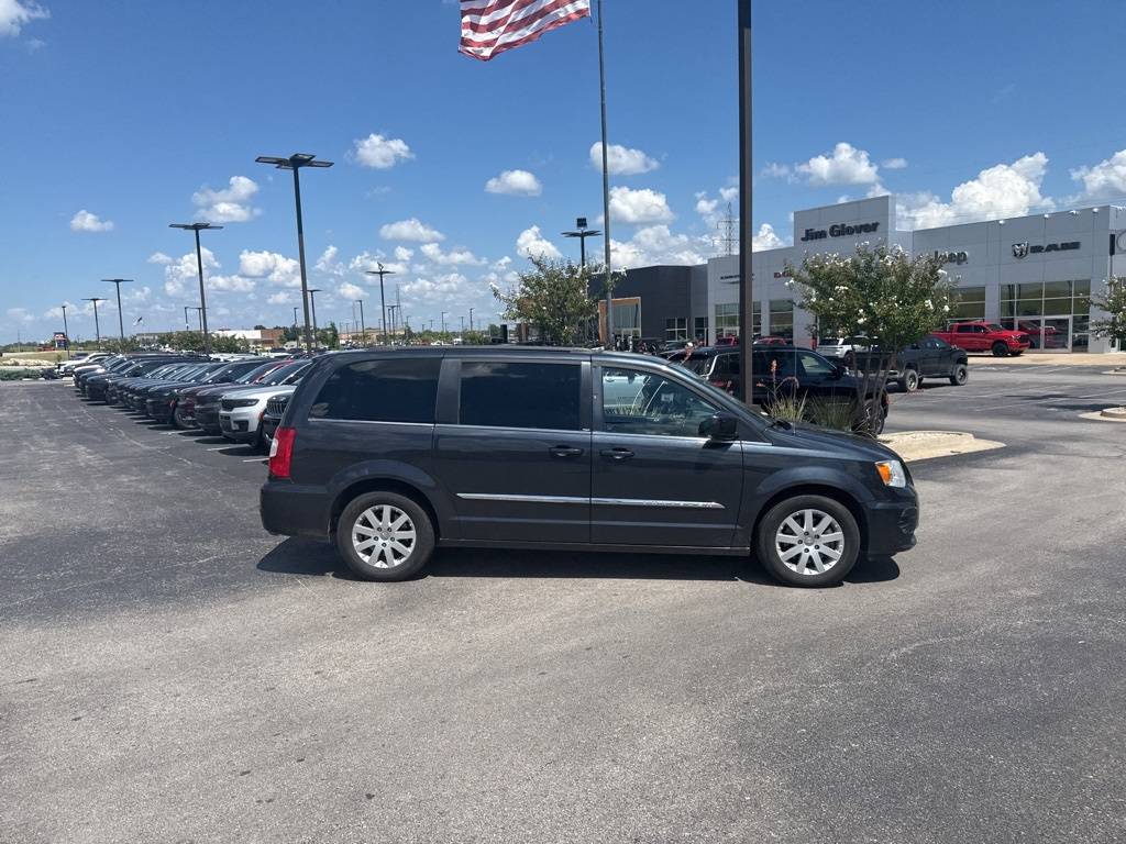 2014 Chrysler Town & Country Touring — Minivan — 220,107 mi — Owasso, OK
