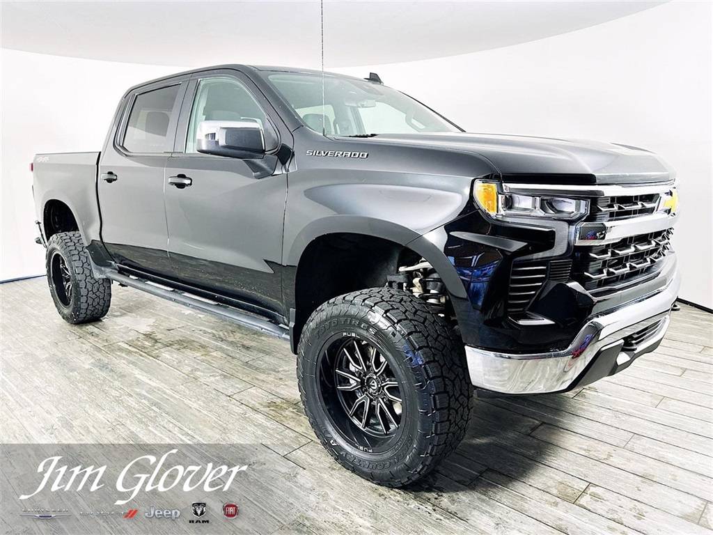 2023 Chevrolet Silverado 1500 LT — Pickup Truck — 24,563 mi — Owasso, OK