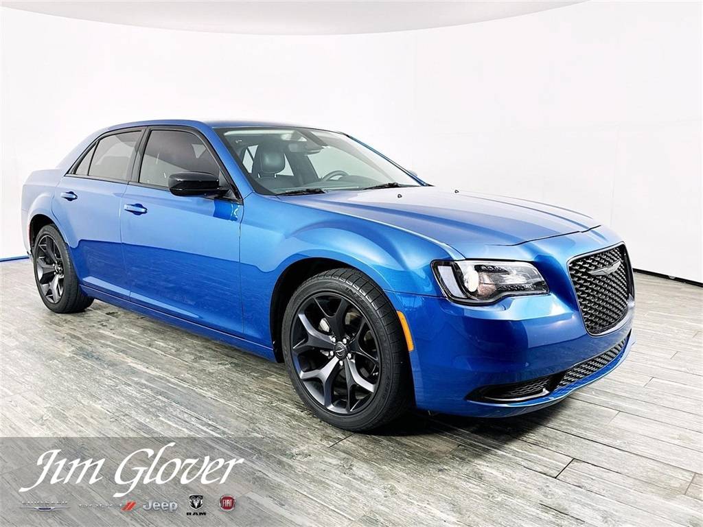 2023 Chrysler 300 Touring — Sedan — 28,612 mi — Owasso, OK