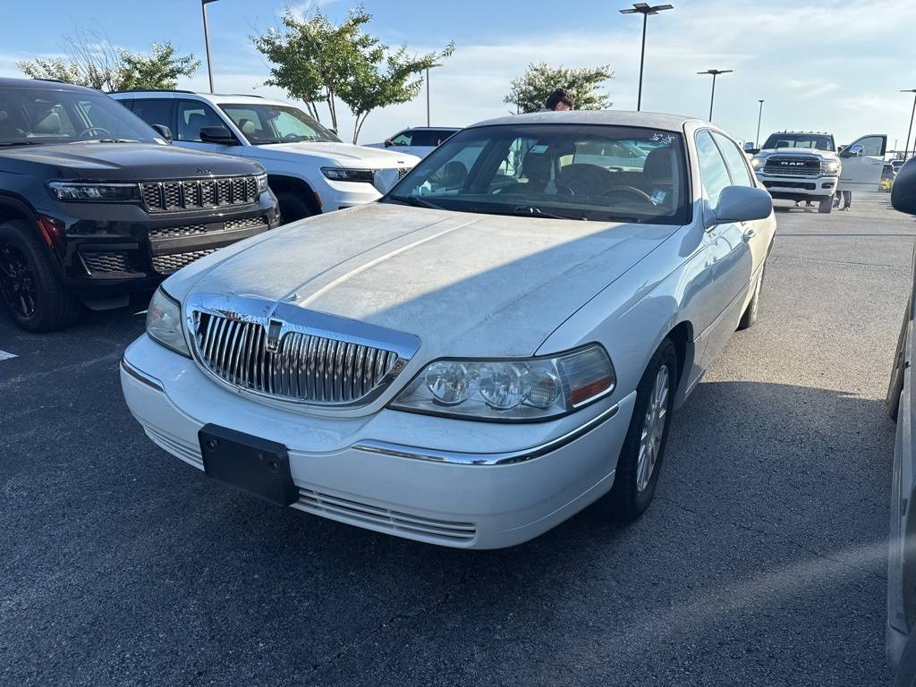 2004 Lincoln Town Car Ultimate — Sedan — 124,437 mi — Owasso, OK