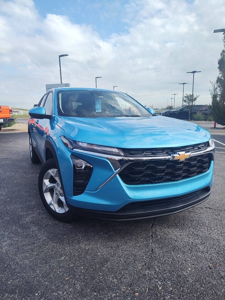 2025 Chevrolet Trax LS — SUV — 27,431 mi — Owasso, OK