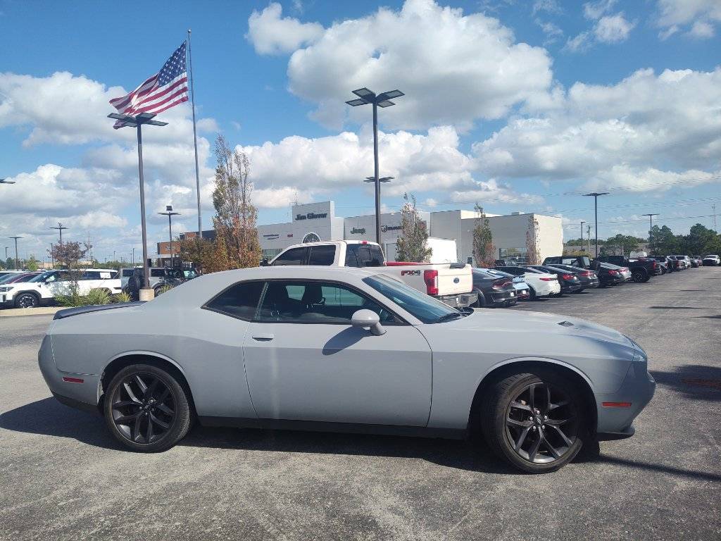 2021 Dodge Challenger SXT
