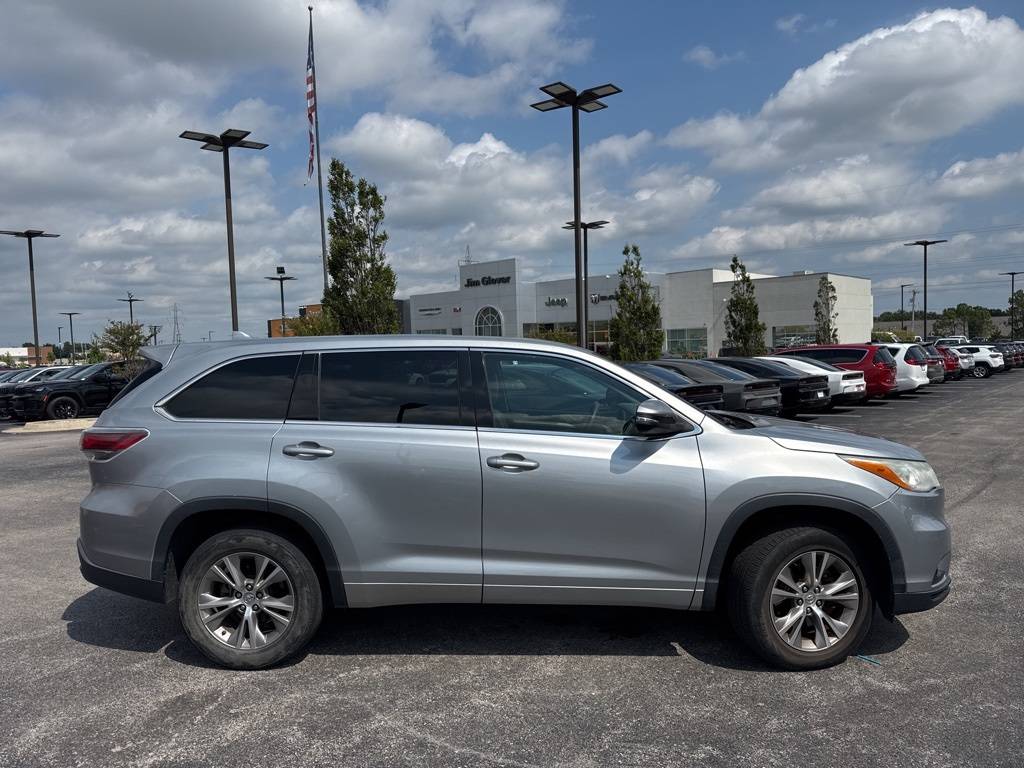 2014 Toyota Highlander LE V6 — SUV — 223,696 mi — Owasso, OK