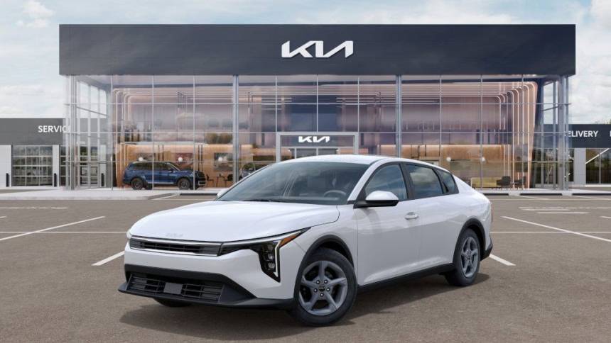 2025 Kia K4 LXS — Sedan — 9,573 mi — Los Angeles, CA