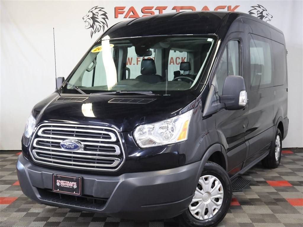 2018 Ford Transit Passenger Wagon T-150 XLT — Passenger Van — 113,917 mi — Paterson, NJ