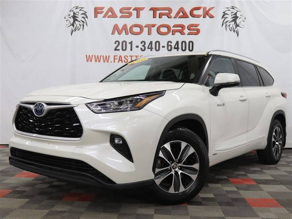2020 Toyota Highlander Hybrid XLE — SUV — 30,205 mi — Paterson, NJ