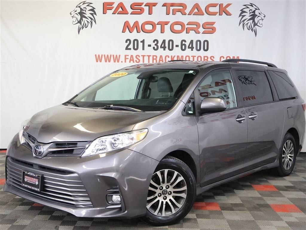 2020 Toyota Sienna XLE — Minivan — 99,294 mi — Paterson, NJ