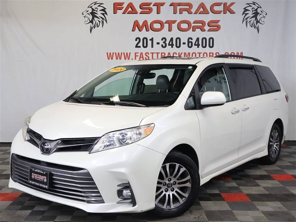 2020 Toyota Sienna XLE — Minivan — 65,009 mi — Paterson, NJ