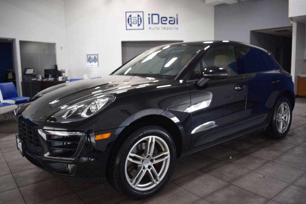 2018 Porsche Macan Standard — SUV — 104,765 mi — Eden Prairie, MN