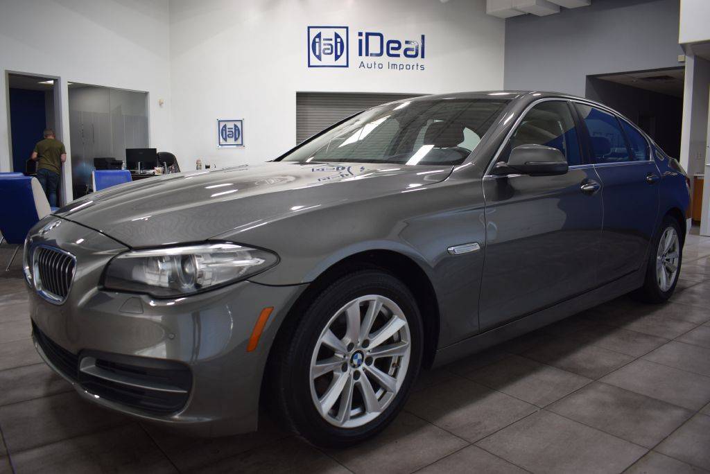 2014 BMW 5 Series 528i — Sedan — 100,819 mi — Eden Prairie, MN