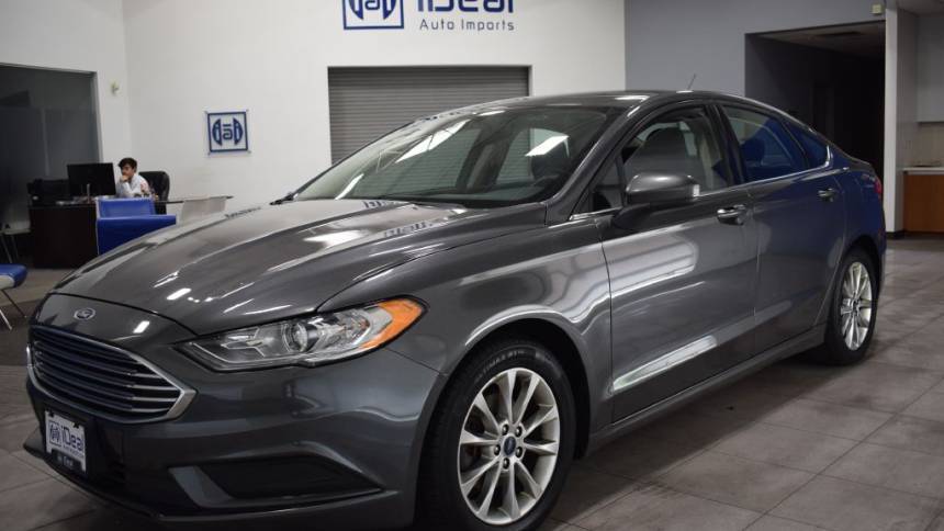 2017 Ford Fusion SE — Sedan — 118,996 mi — Eden Prairie, MN