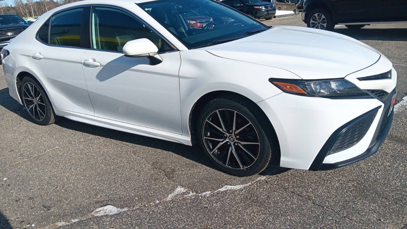 2021 Toyota Camry SE — Sedan — 102,432 mi — Auburn, ME