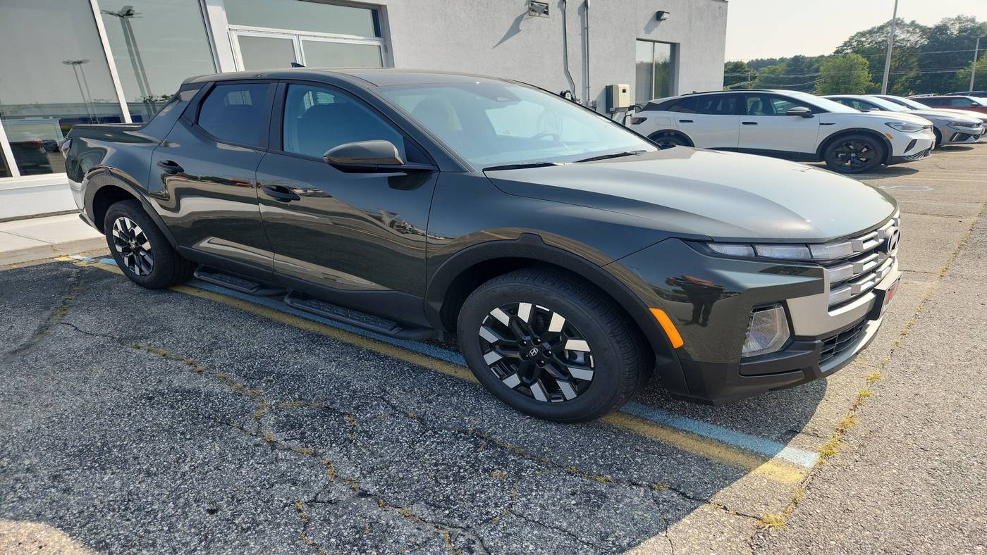 2025 Hyundai Santa Cruz SE — Pickup Truck — 3,071 mi — Auburn, ME