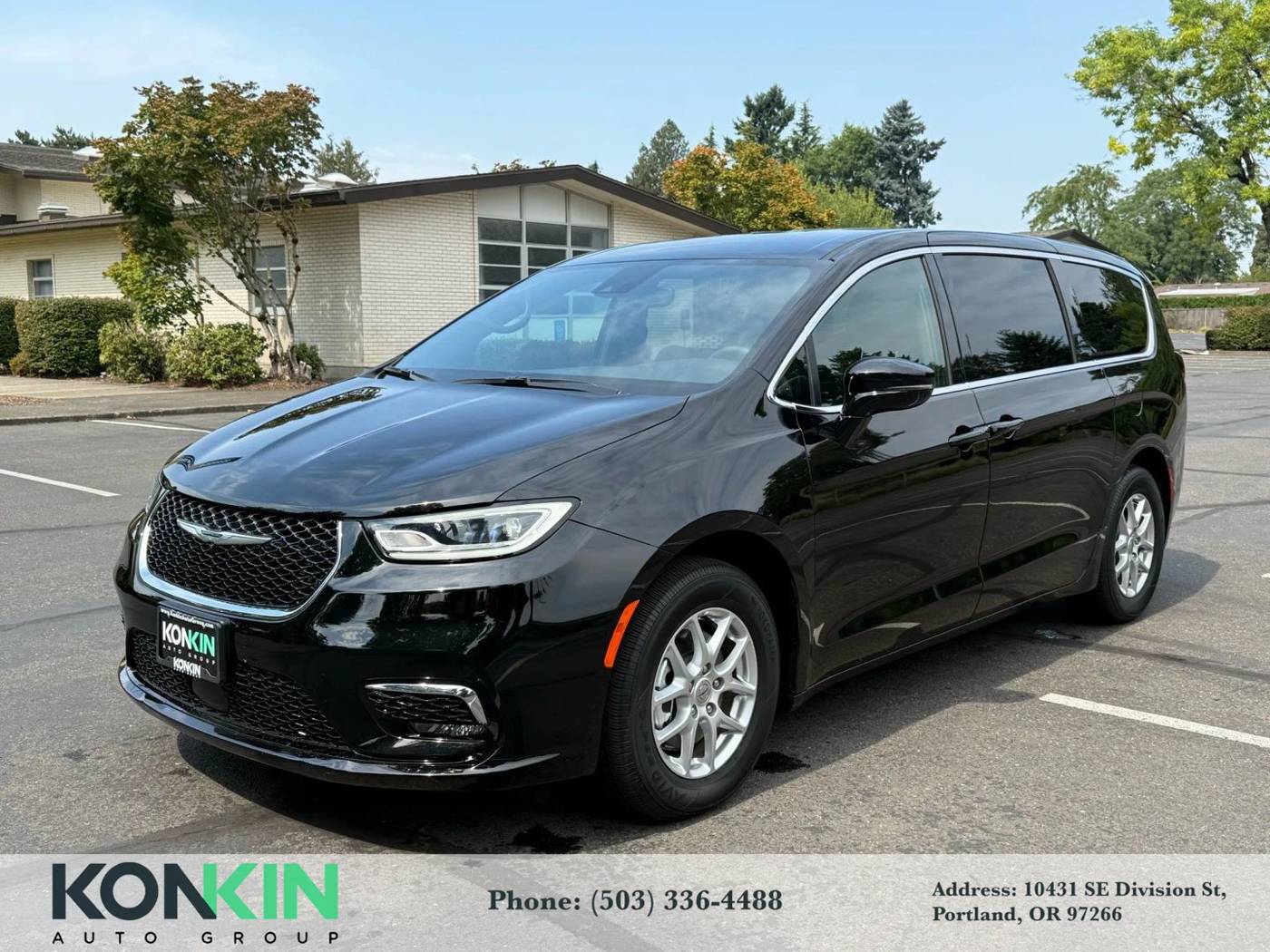 2025 Chrysler Pacifica Select — Minivan — 7,295 mi — Portland, OR
