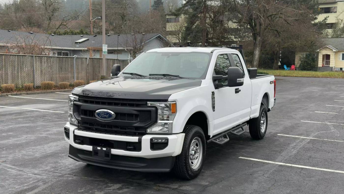 2022 Ford Super Duty F-350 XL — Pickup Truck — 10,799 mi — Portland, OR