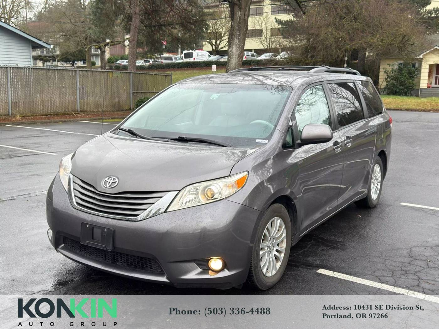 2011 Toyota Sienna XLE — Minivan — 105,425 mi — Portland, OR