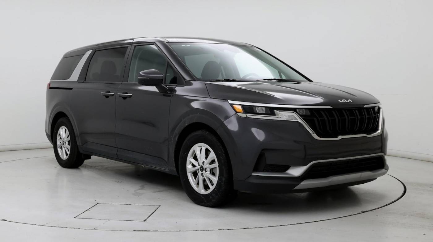 2023 Kia Carnival LXS — Minivan — 37,776 mi — Langhorne, PA