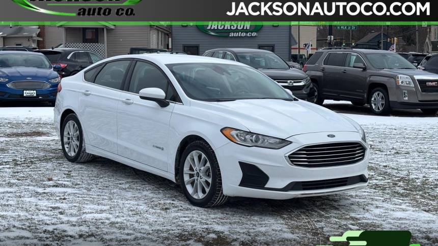 2019 Ford Fusion Hybrid SE — Sedan — 101,000 mi — Jackson, MI