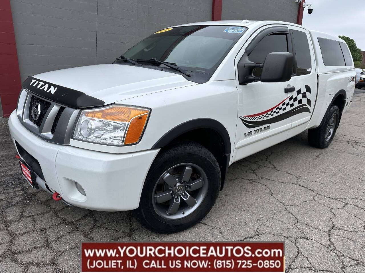 2014 Nissan Titan SV — Pickup Truck — 100,345 mi — Joliet, IL