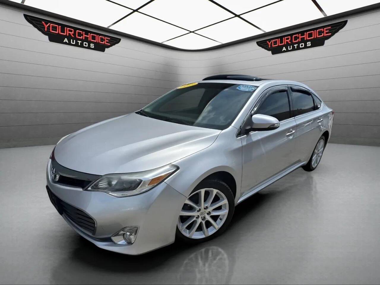 2013 Toyota Avalon XLE — Sedan — 93,657 mi — Joliet, IL