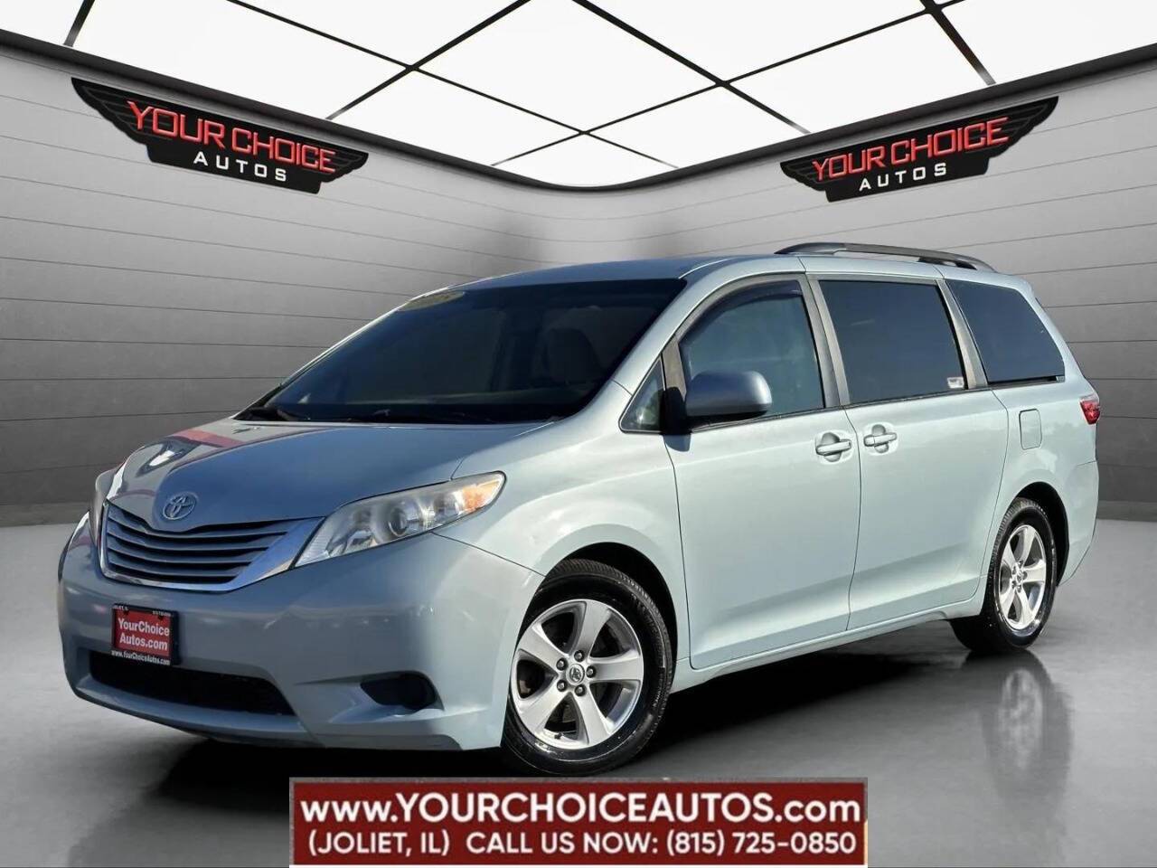 2015 Toyota Sienna LE — Minivan — 149,235 mi — Joliet, IL