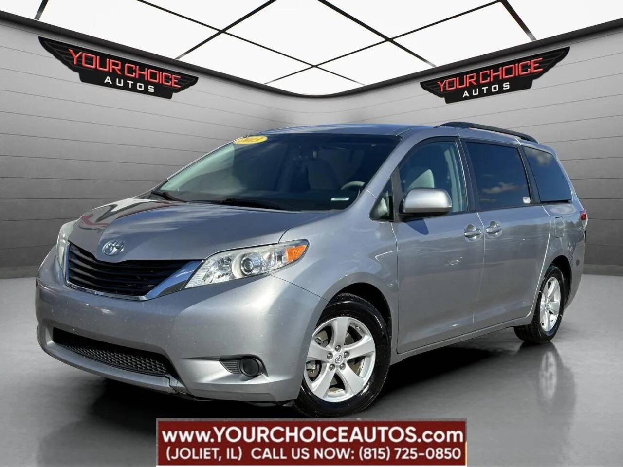 2013 Toyota Sienna LE — Minivan — 187,945 mi — Joliet, IL
