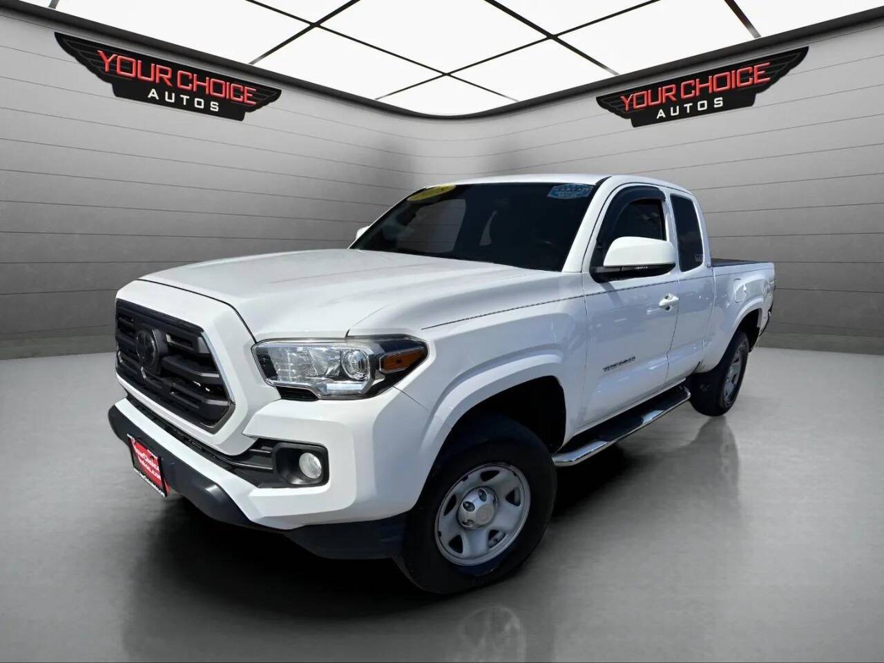 2018 Toyota Tacoma SR5 — Pickup Truck — 128,768 mi — Joliet, IL