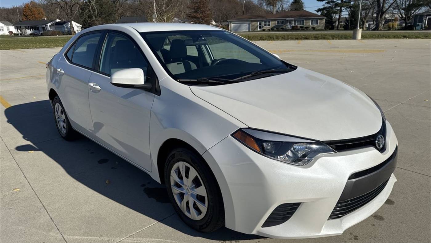 2014 Toyota Corolla LE Eco — Sedan — 105,290 mi — Elida, OH
