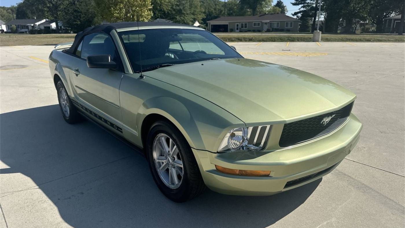 2006 Ford Mustang Base — Convertible — 84,526 mi — Elida, OH