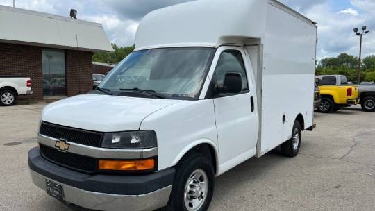 Cutaway box truck for sale clearance near me