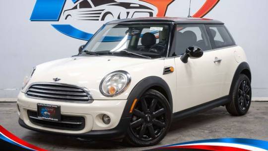 2011 MINI Hardtop Cooper — Hatchback — 124,832 mi — Massapequa, NY