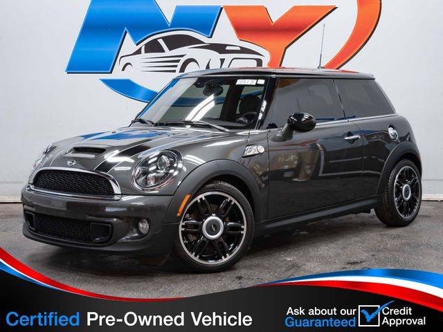 2013 MINI Hardtop Cooper S — Hatchback — 23,680 mi — Massapequa, NY