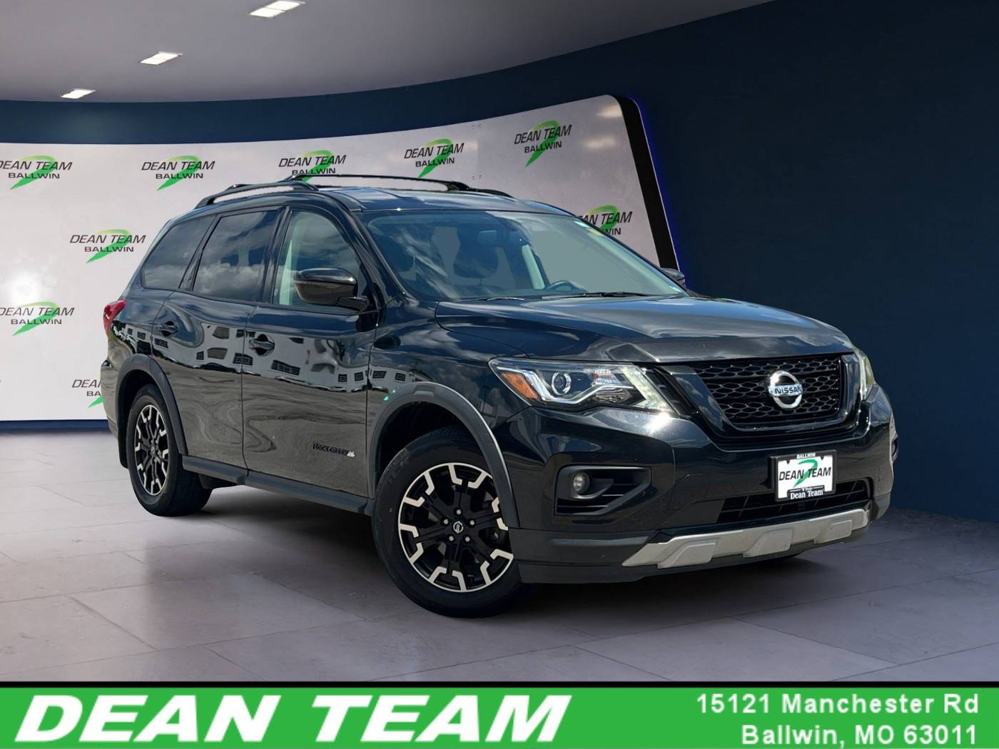 2020 Nissan Pathfinder SV — SUV — 69,287 mi — Ballwin, MO