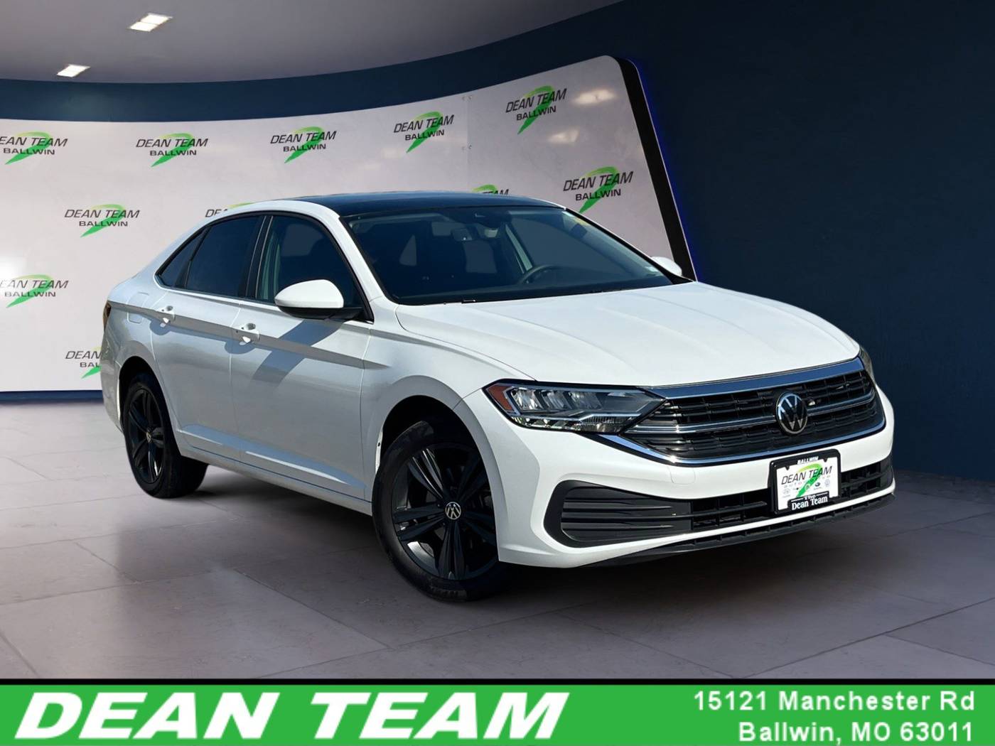 2024 Volkswagen Jetta SE — Sedan — 22,896 mi — Ballwin, MO