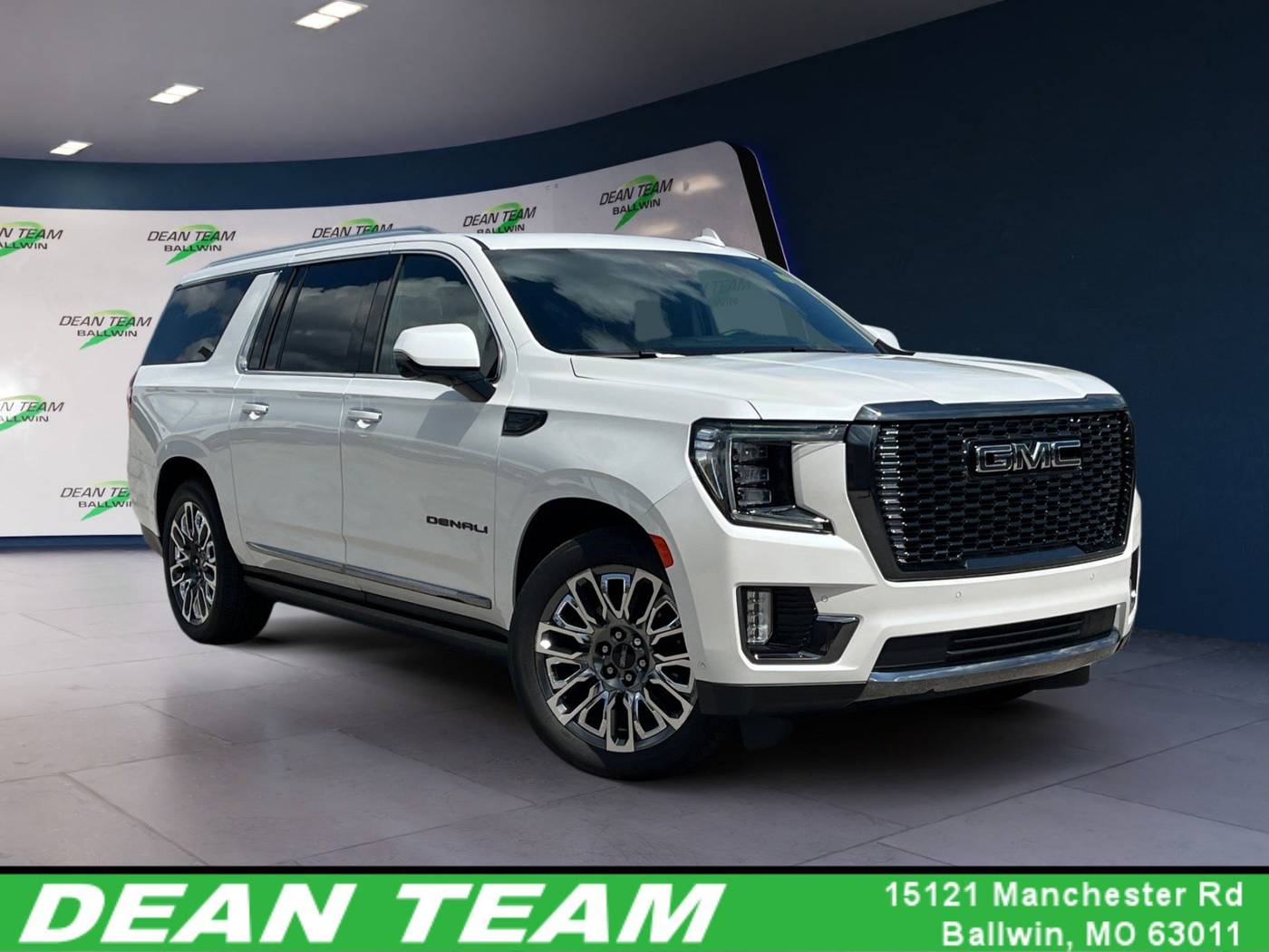 2023 GMC Yukon Denali Ultimate — SUV — 11,076 mi — Ballwin, MO