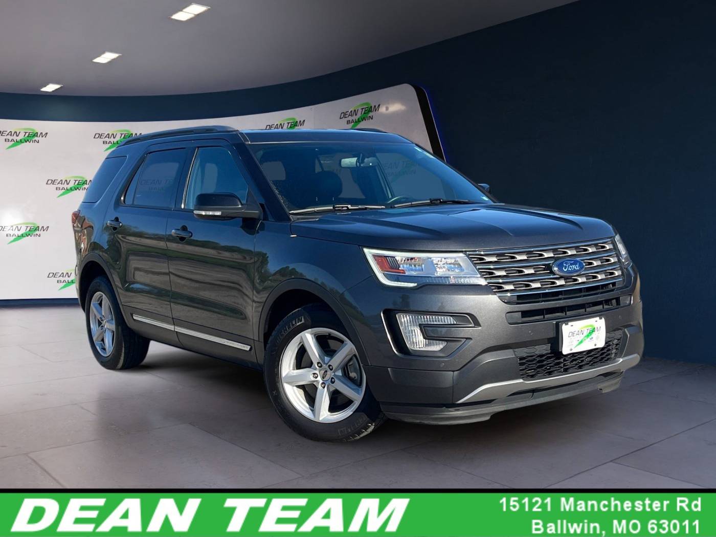 2017 Ford Explorer XLT — SUV — 71,212 mi — Ballwin, MO