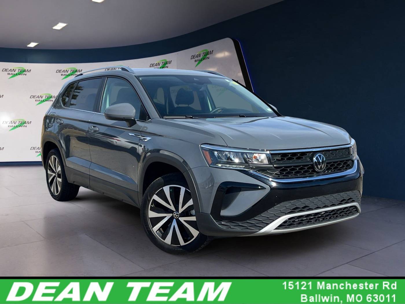 2024 Volkswagen Taos SE — SUV — 12,724 mi — Ballwin, MO