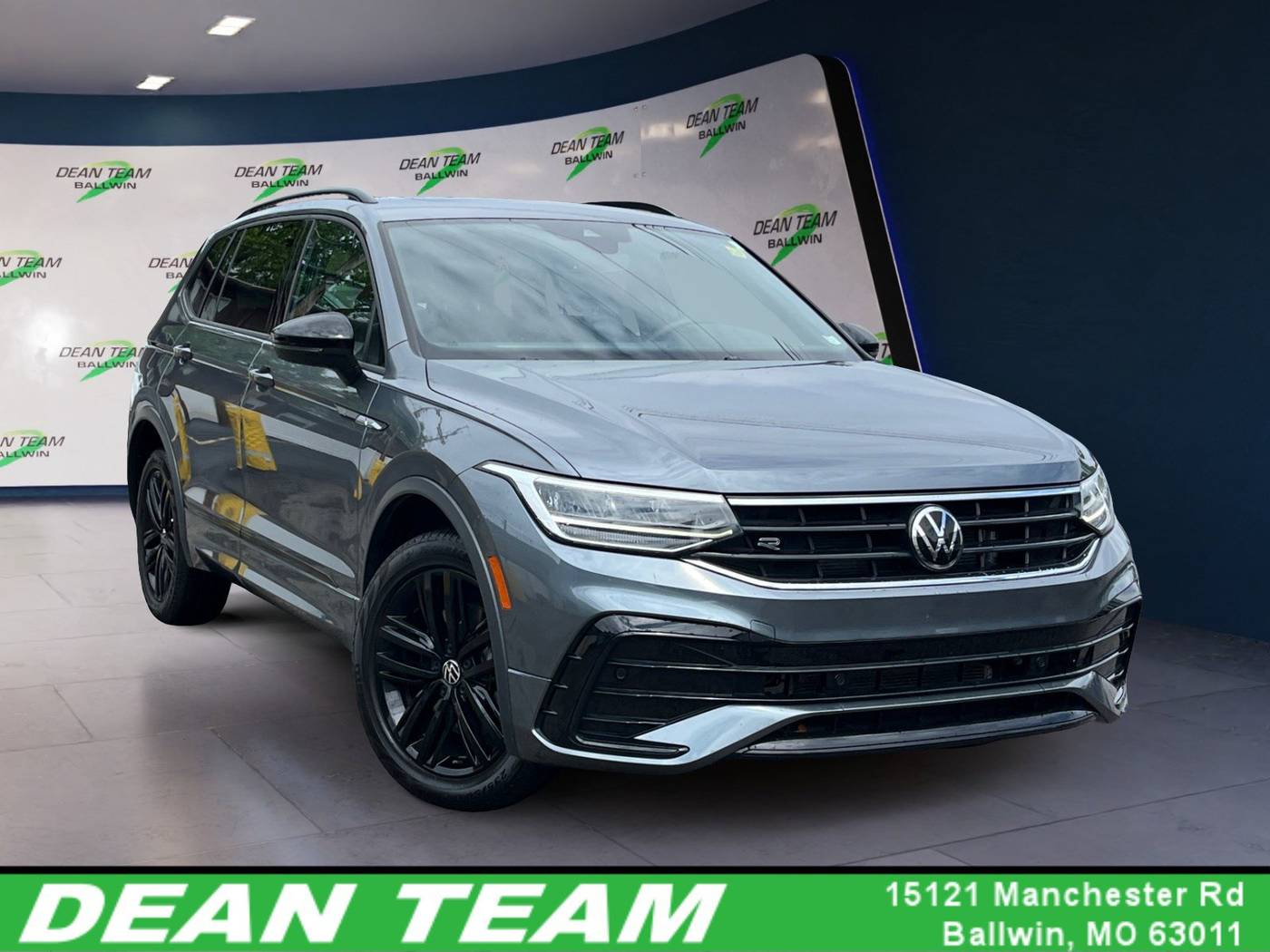 2022 Volkswagen Tiguan SE R-Line Black — SUV — 28,356 mi — Ballwin, MO