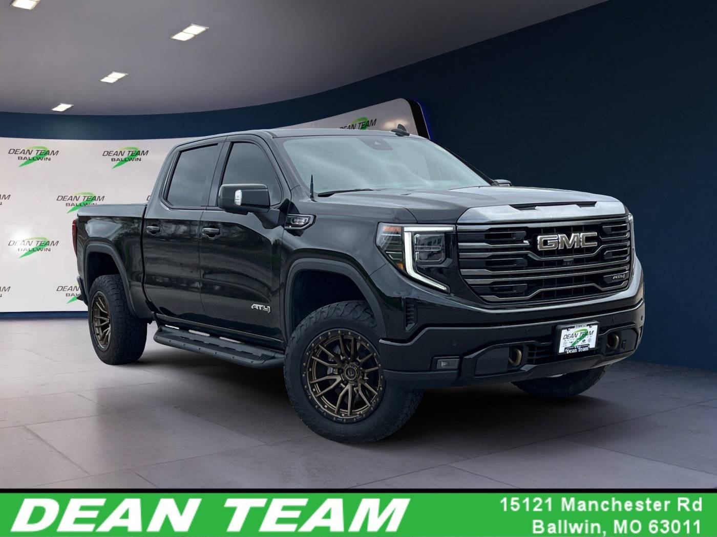 2023 GMC Sierra 1500 AT4 — Pickup Truck — 68,882 mi — Ballwin, MO