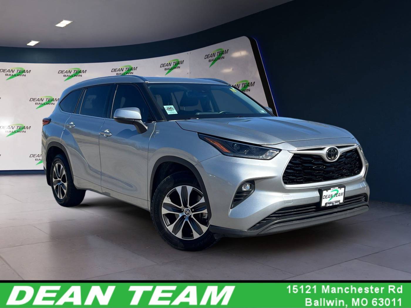 2021 Toyota Highlander XLE — SUV — 97,424 mi — Ballwin, MO