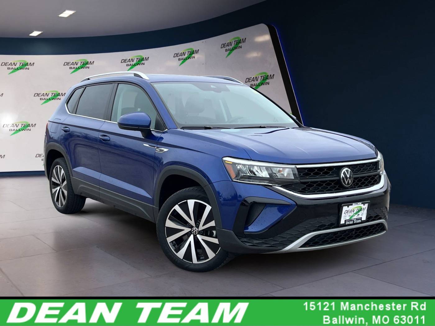 2023 Volkswagen Taos SE — SUV — 17,273 mi — Ballwin, MO