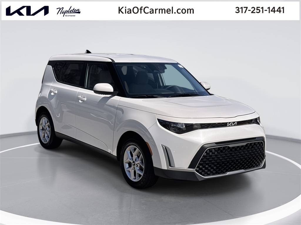 2023 Kia Soul LX — Hatchback — 13,605 mi — Indianapolis, IN