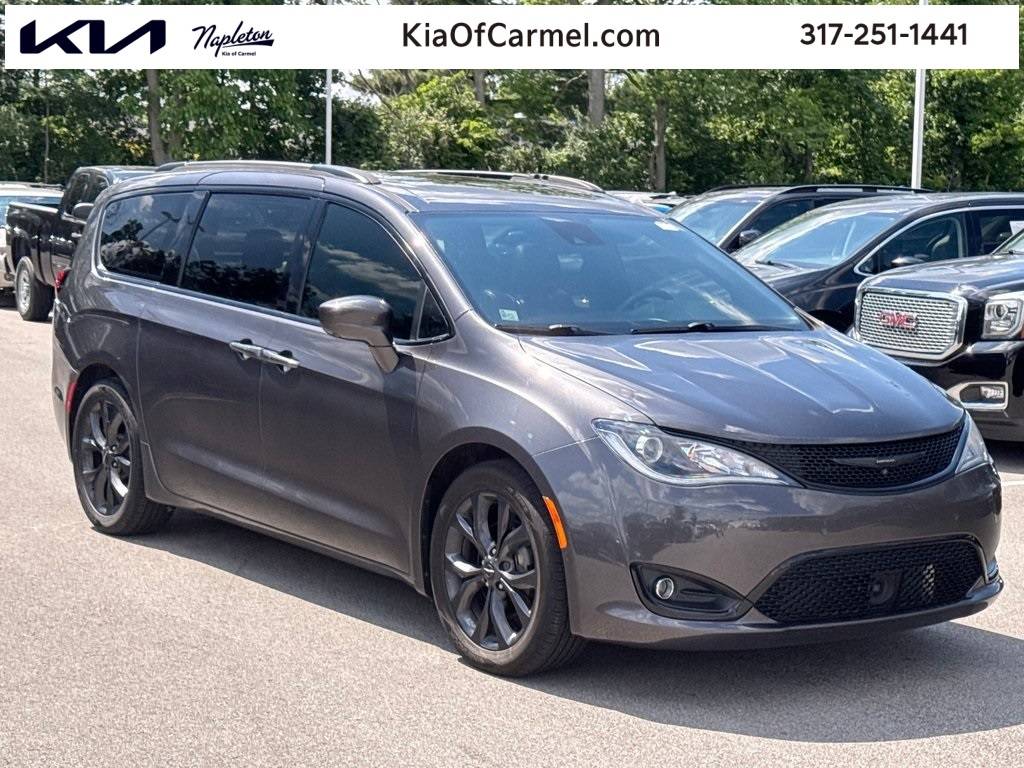 2018 Chrysler Pacifica Touring L Plus — Minivan — 112,245 mi — Indianapolis, IN