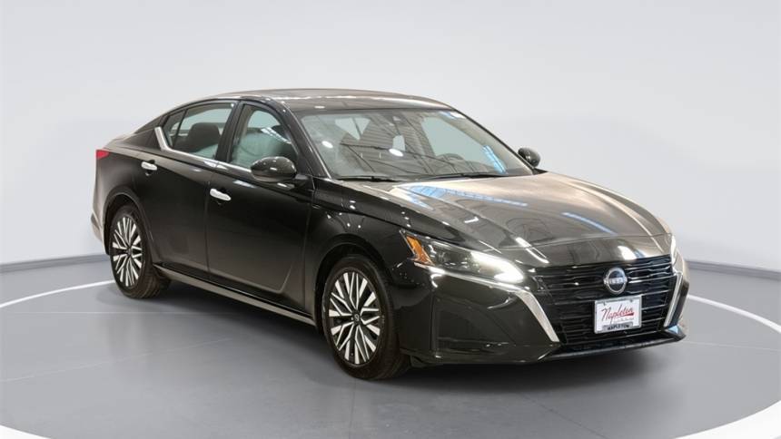 2024 Nissan Altima SV — Sedan — 2,672 mi — Indianapolis, IN