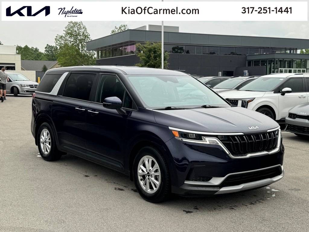 2023 Kia Carnival LXS — Minivan — 19,938 mi — Indianapolis, IN